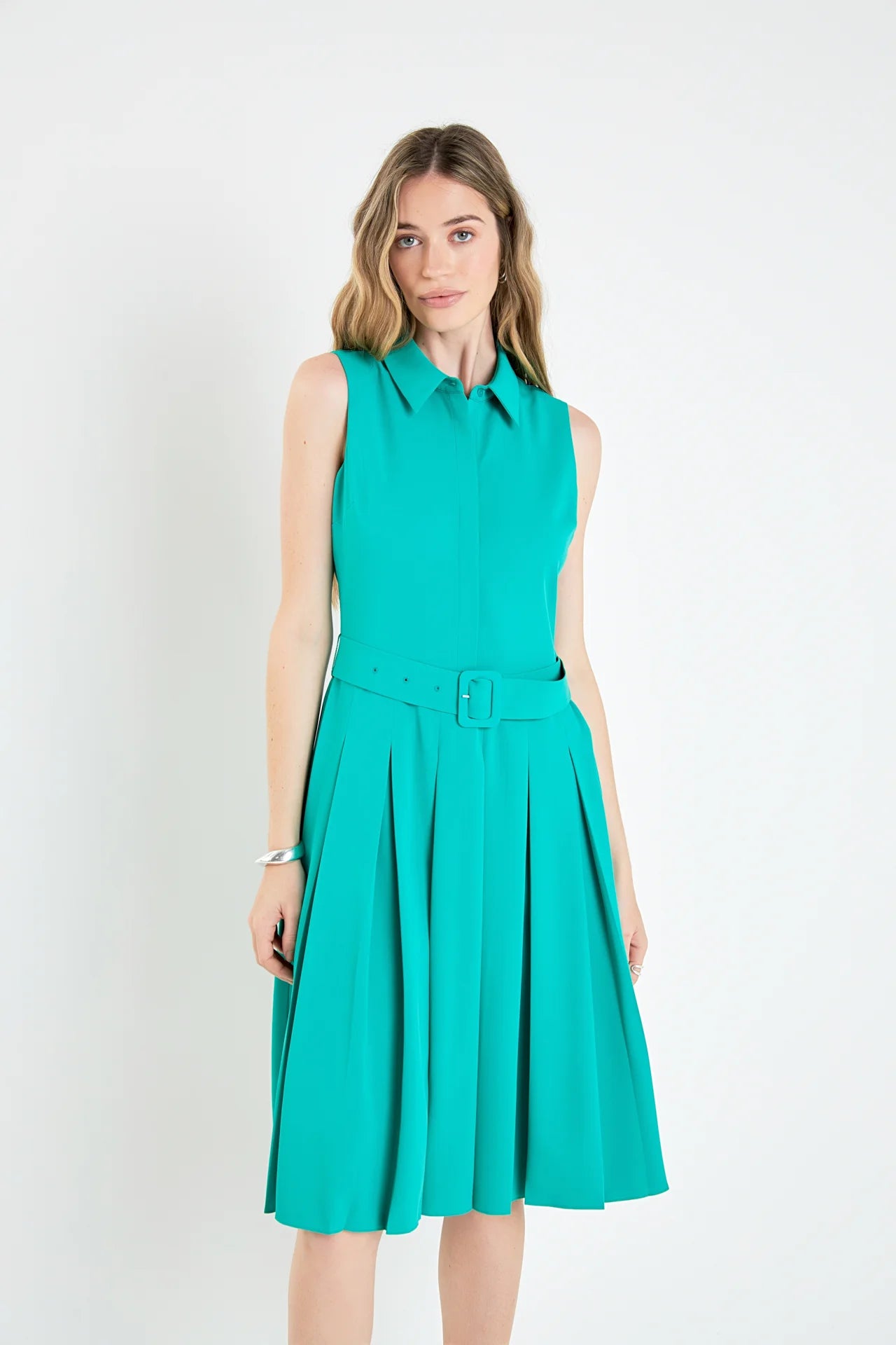 SALE | Sleeveless Pleated Midi Dress