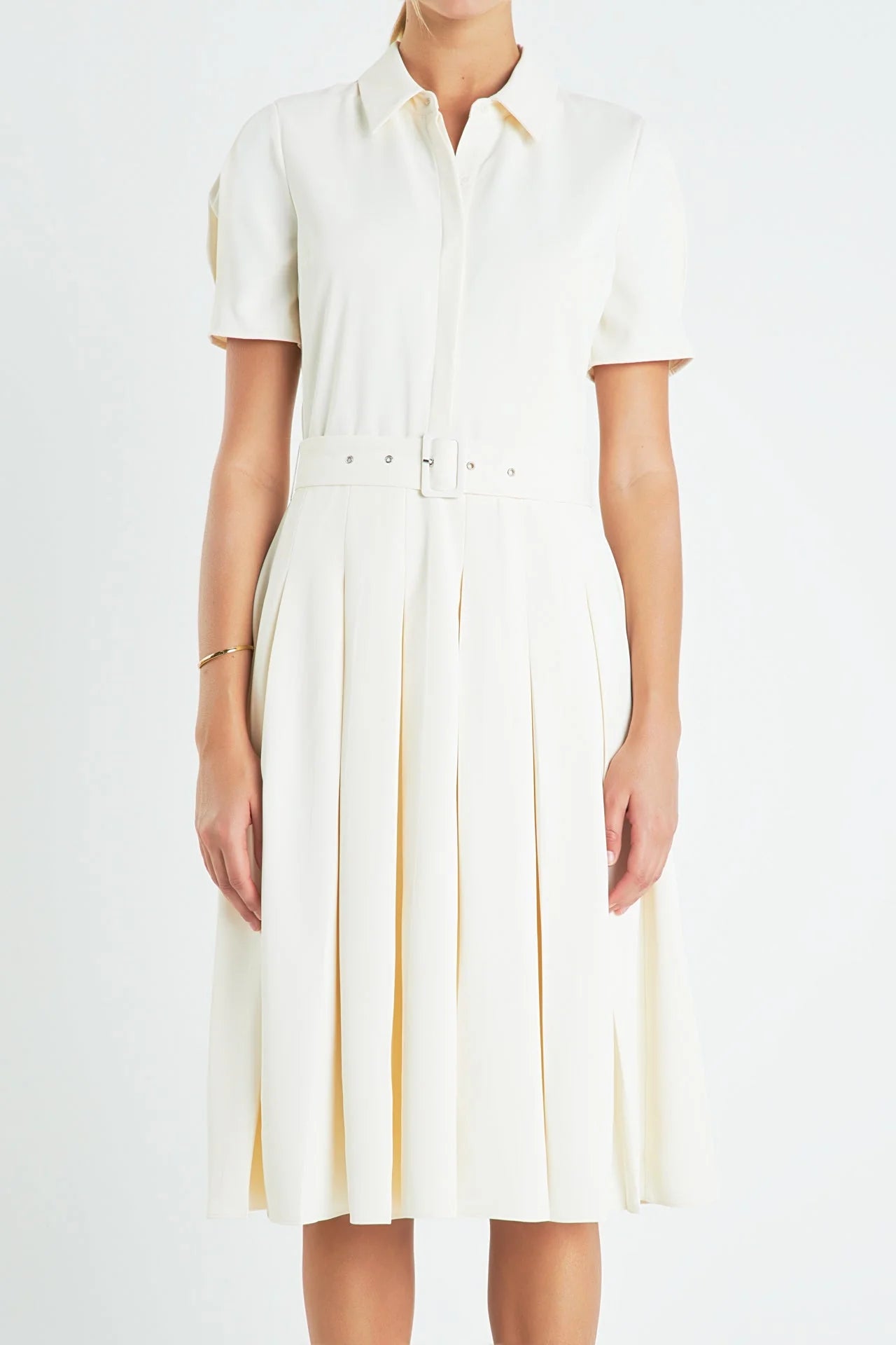 SALE | Short-Sleeve Pleated Midi Dress