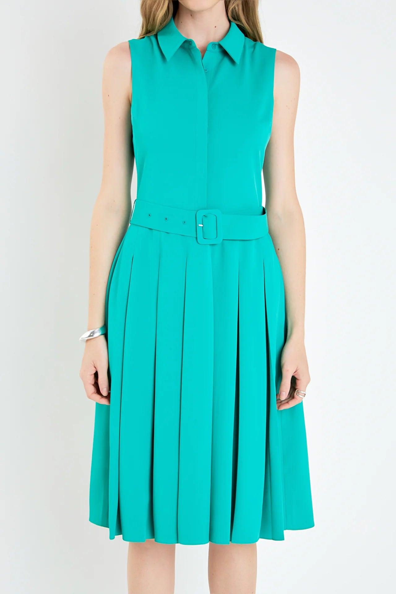 SALE | Sleeveless Pleated Midi Dress