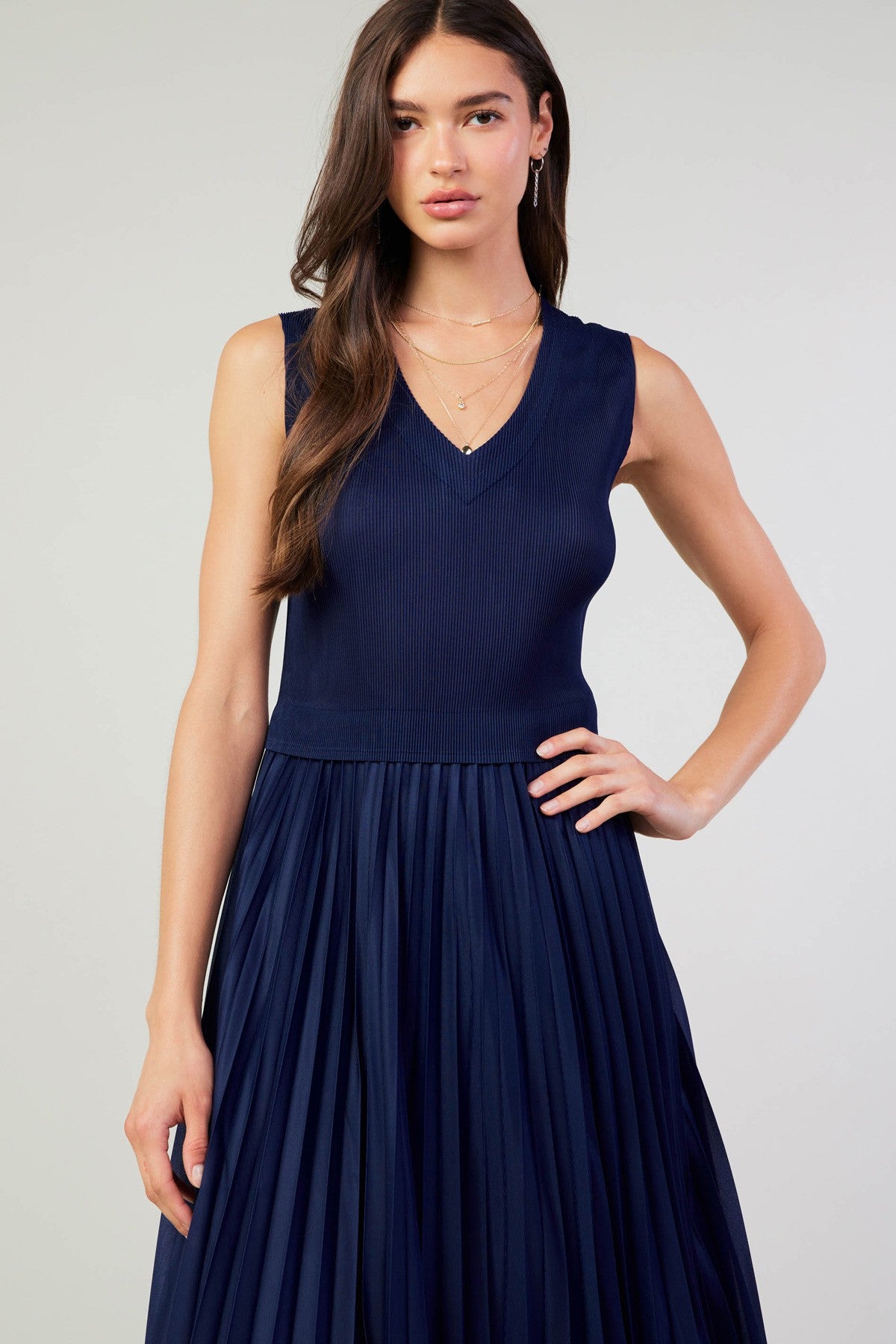 Sleeveless VNeck Pleated Midi Dress | Mixed Media | Navy Blue | Current Air