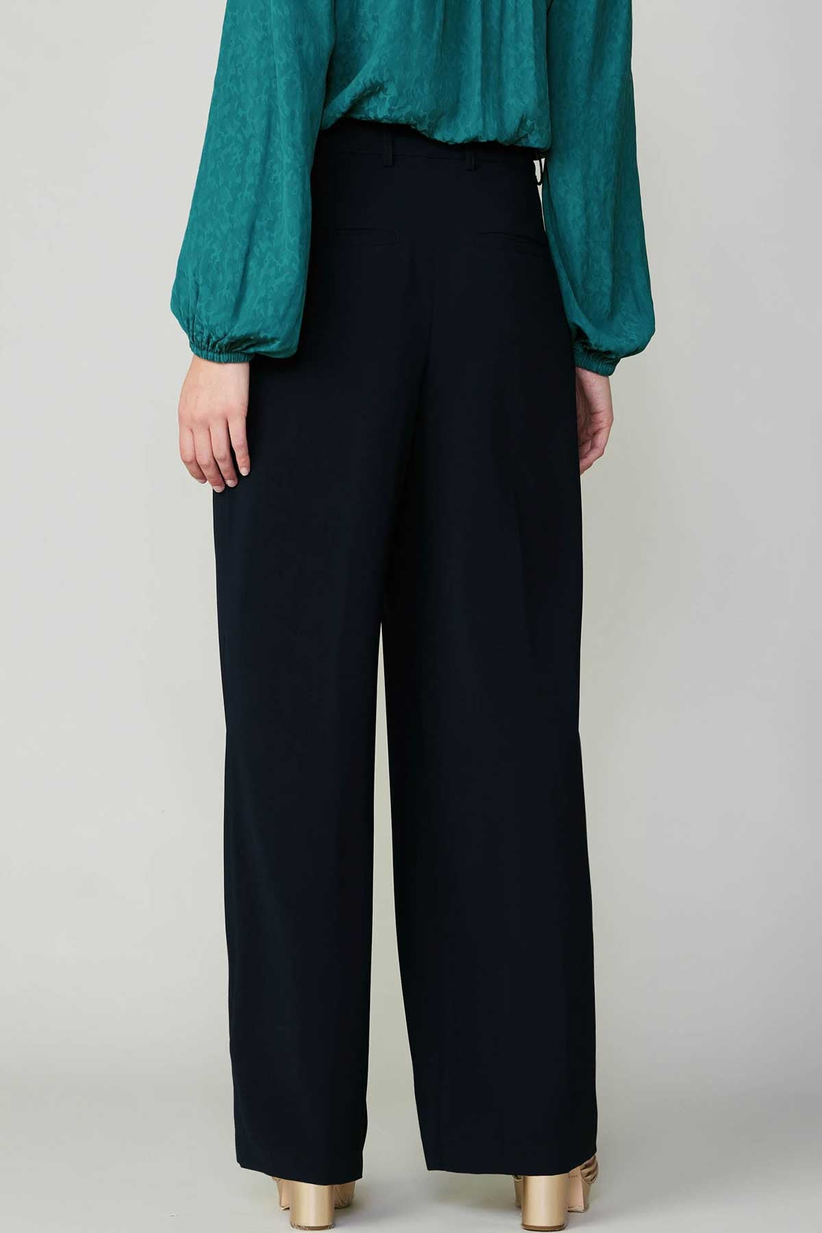 Pintucked Back Welt Pocket Trouser | Wide Leg Slacks |Navy | Current Air