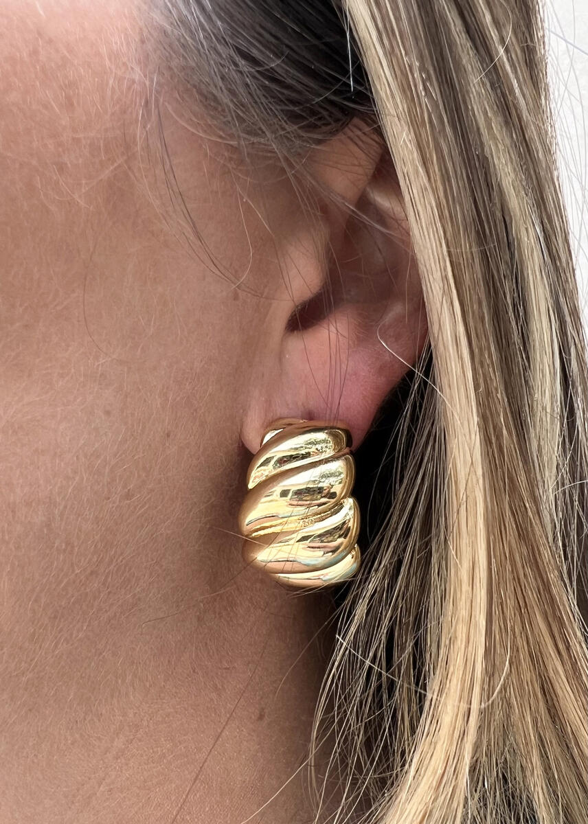 twisted gold hoop earring