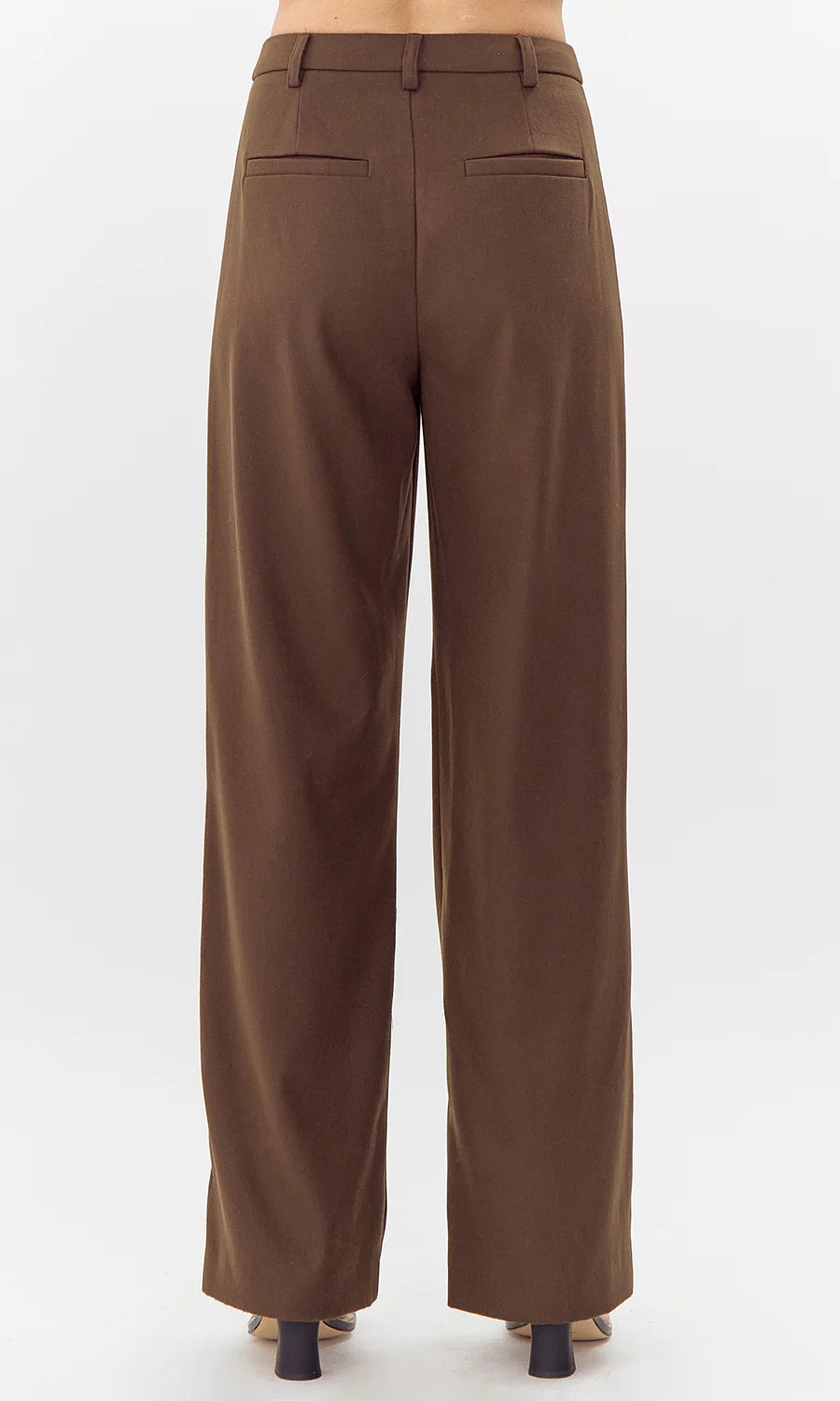 brown mid rise wide leg slacks with pockets and belt loops