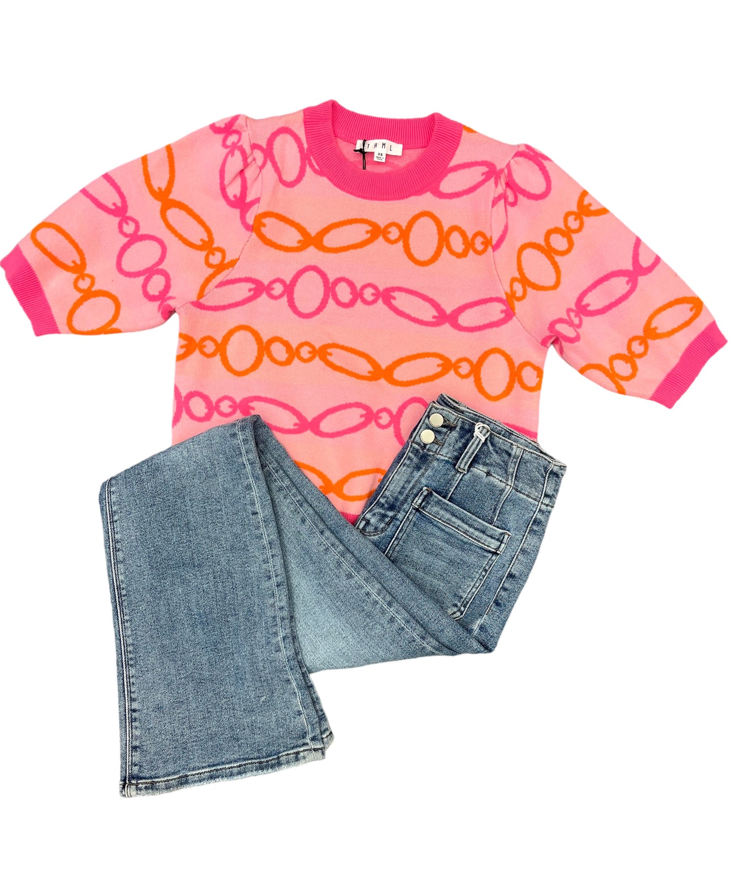 pink short sleeve sweater with pink and orange chain pattern